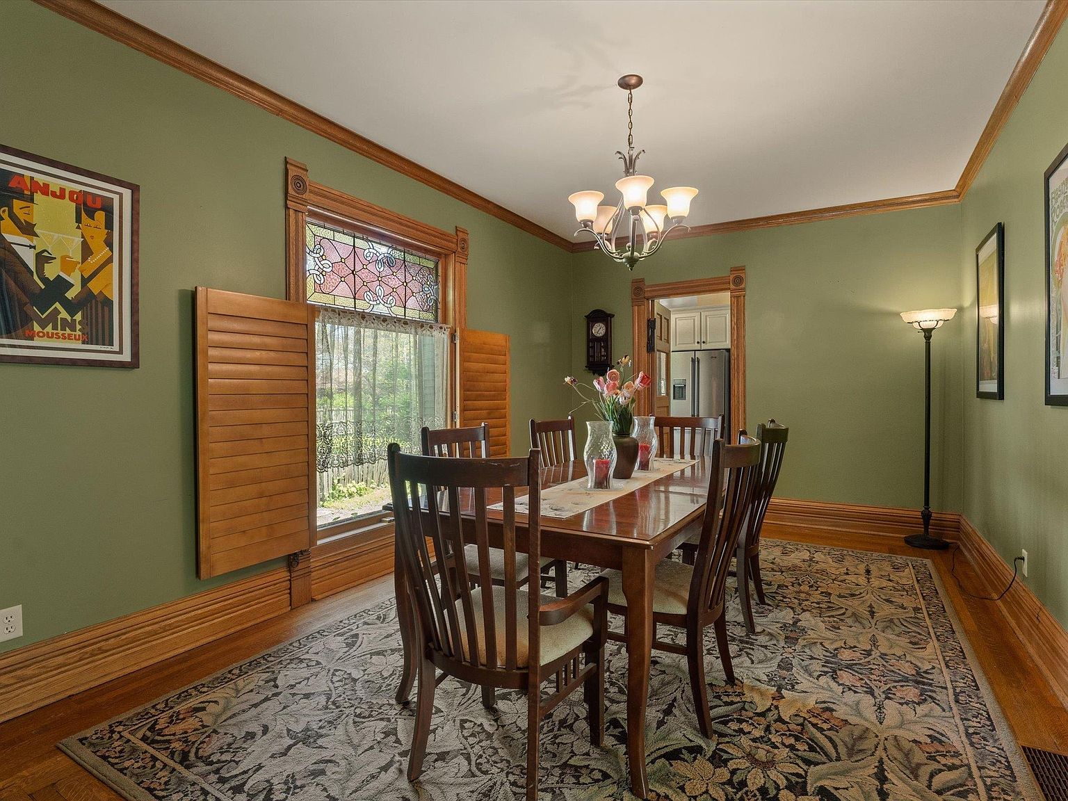 414 S 6th St, Goshen, IN 46526