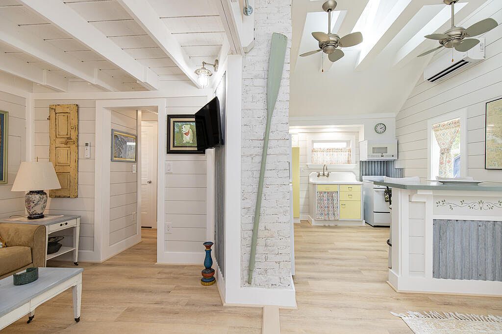 14547 Broadway Rd, Onancock, VA 23417