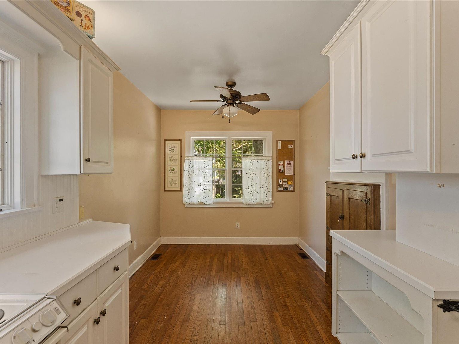414 S 6th St, Goshen, IN 46526