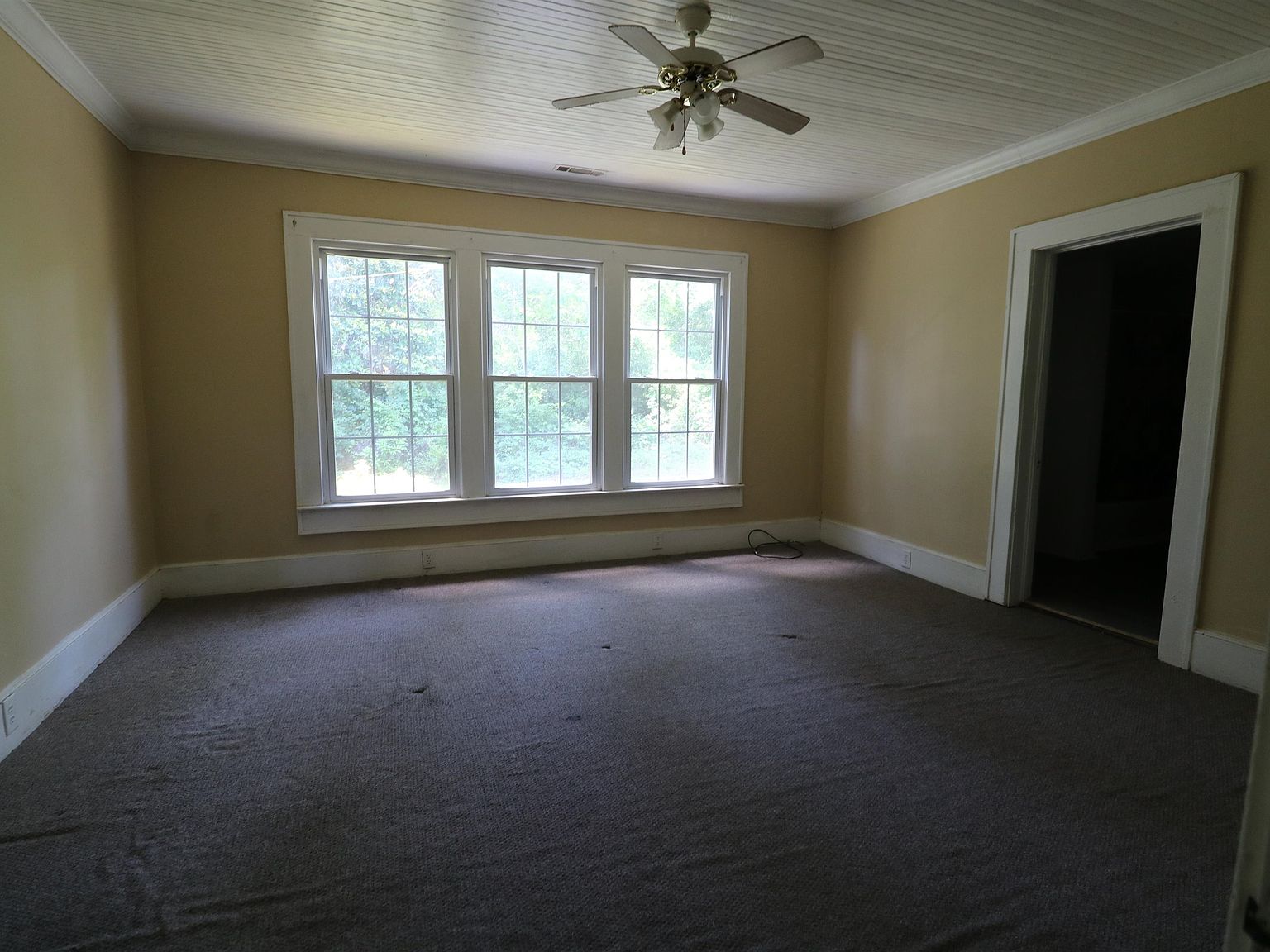 302 S Main St., Lake View, SC 29563