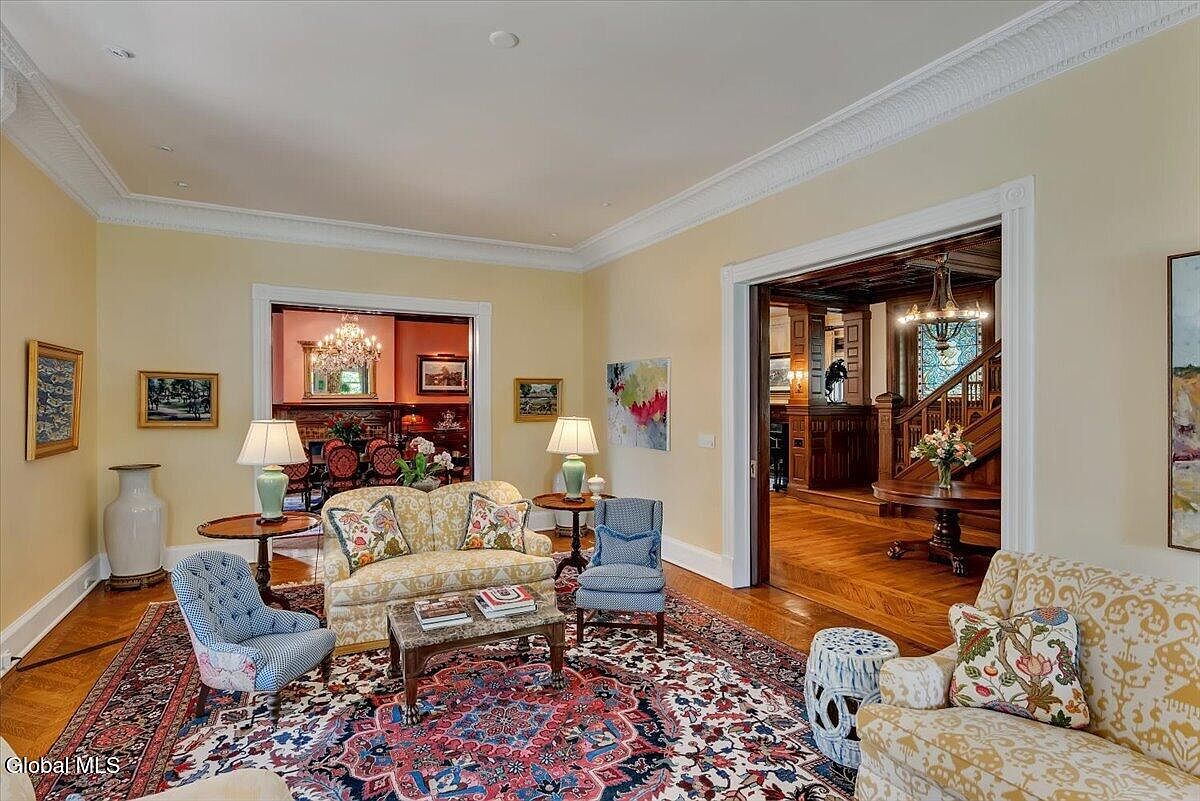 795 N Broadway, Saratoga Springs, NY 12866