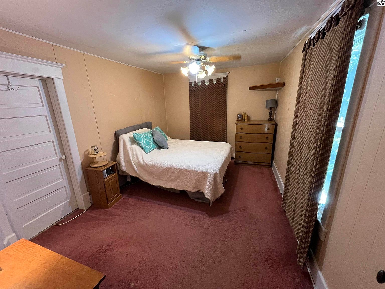 015-825-s-ash-st-mcpherson-ks-67460