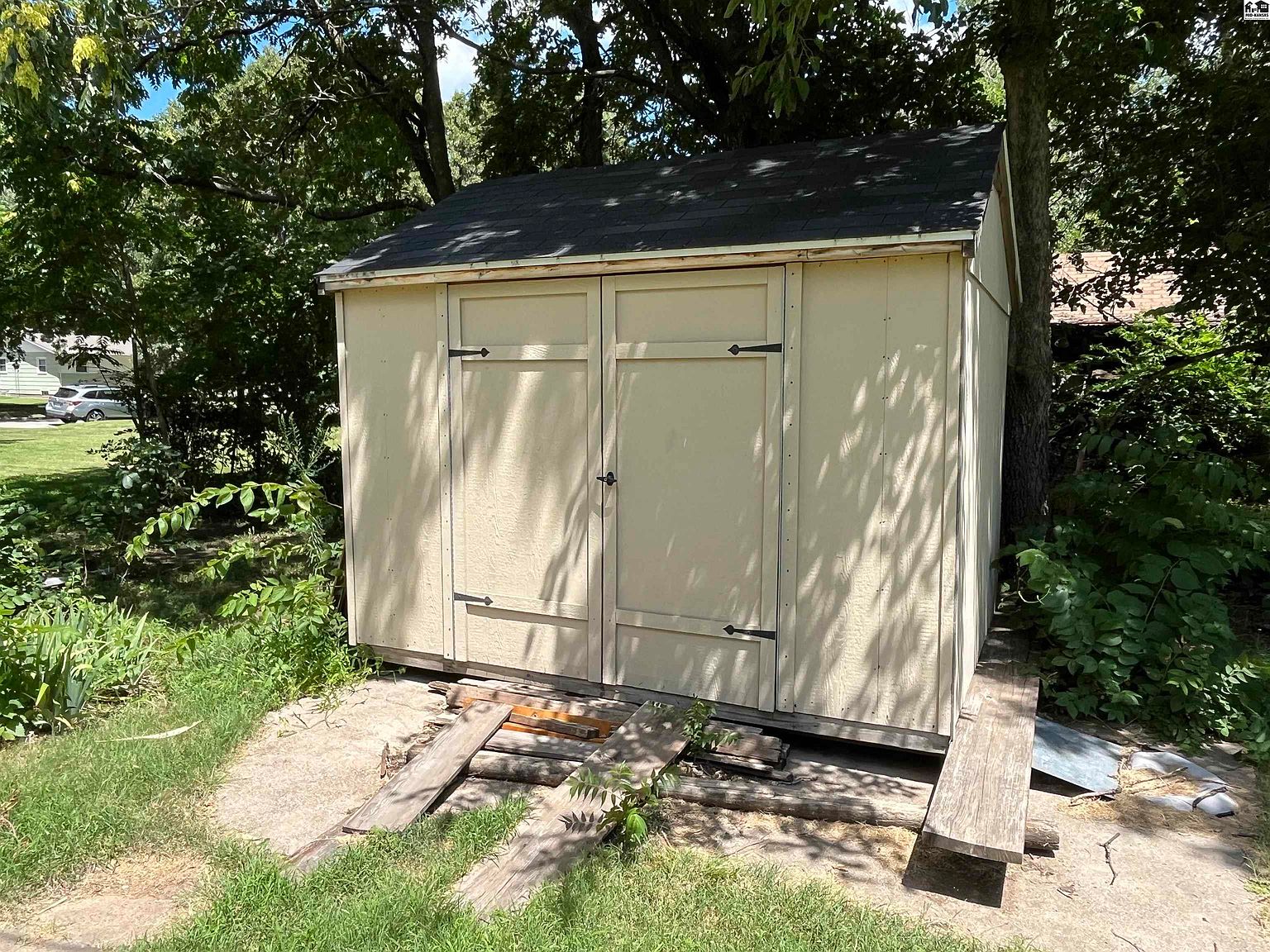 017-825-s-ash-st-mcpherson-ks-67460