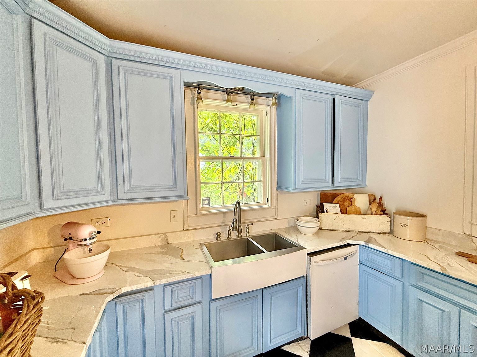 018-801-washington-st-marion-al-36756