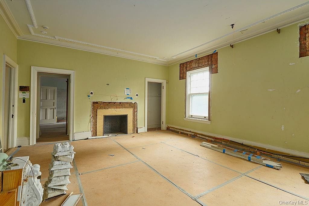 118 Tower Hill Road W, Tuxedo Park, NY 10987