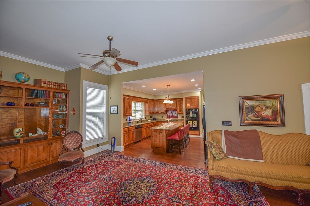 507 N Main St, Abbeville, SC 29620