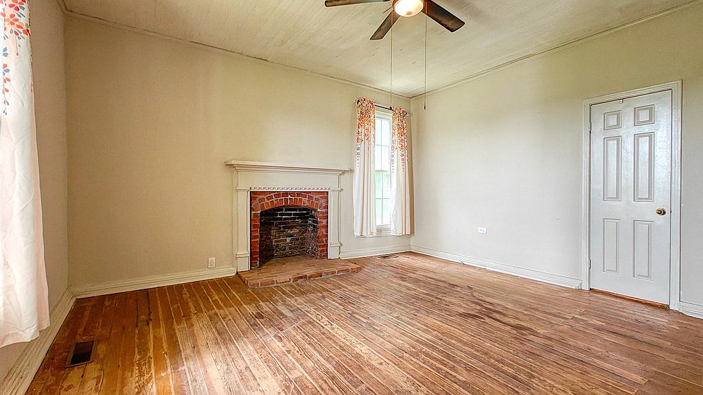 5480 Macedonia Rd, Henry, TN 38231
