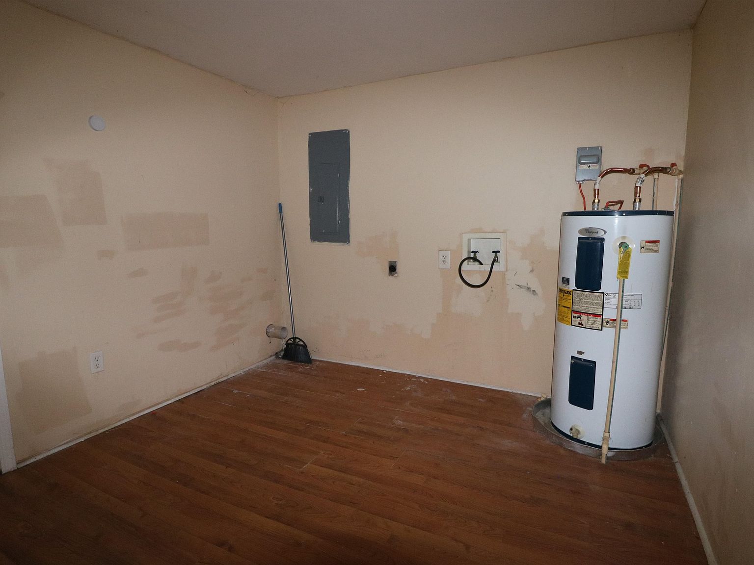 302 S Main St., Lake View, SC 29563