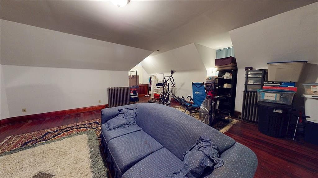 537 N 8th St, Saint Joseph, MO 64501