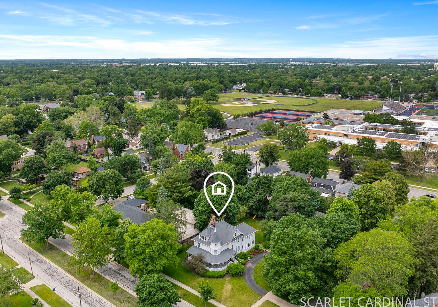 1205 W Downer Pl, Aurora, IL 60506