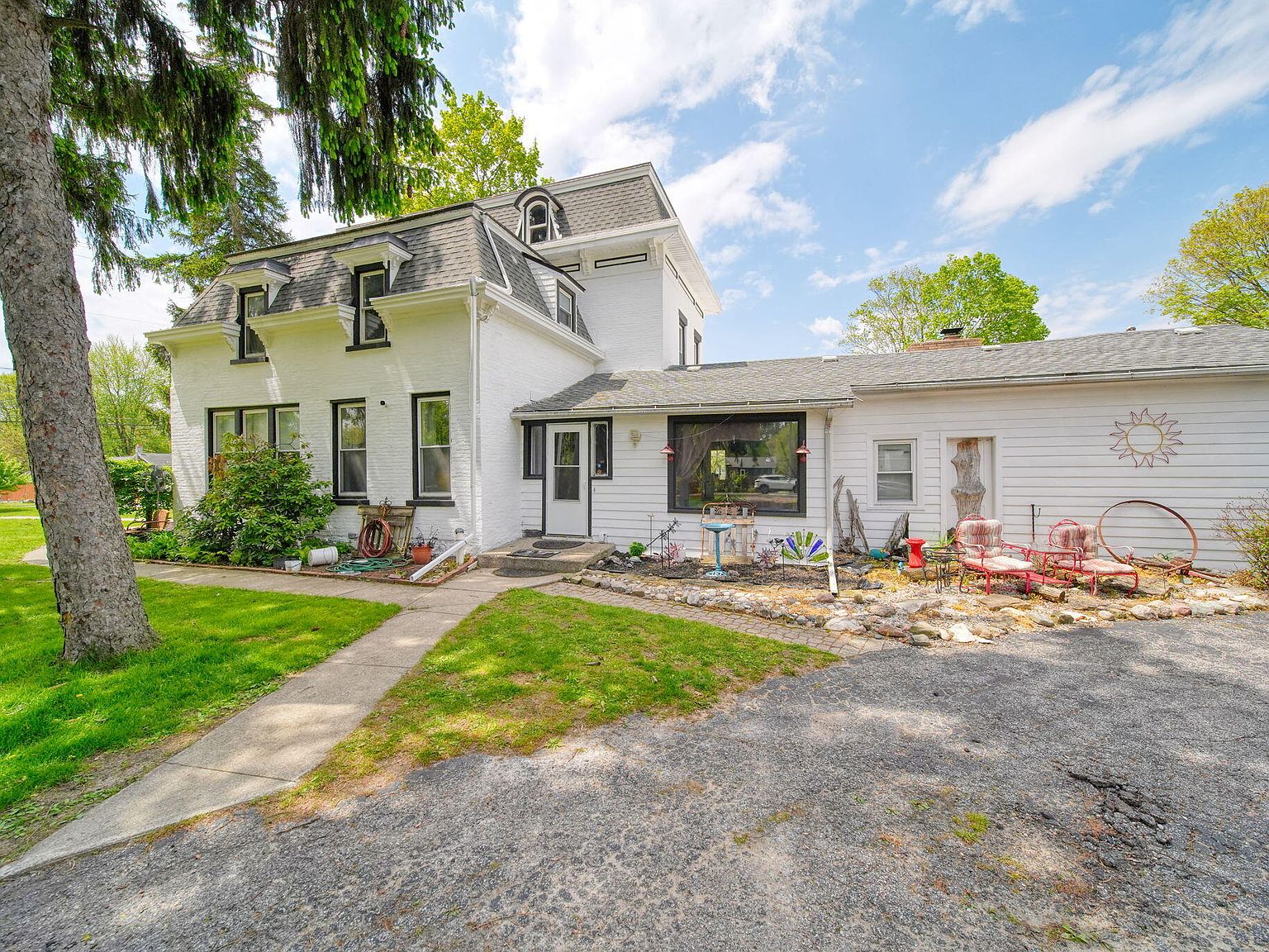 403 E Main St, Morenci, MI 49256