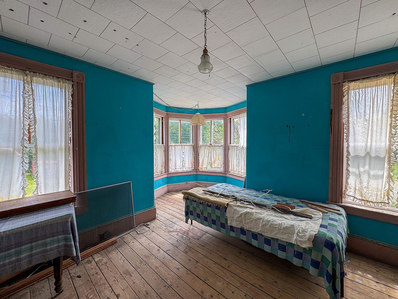24 Lincoln Road, Enfield, ME 04493