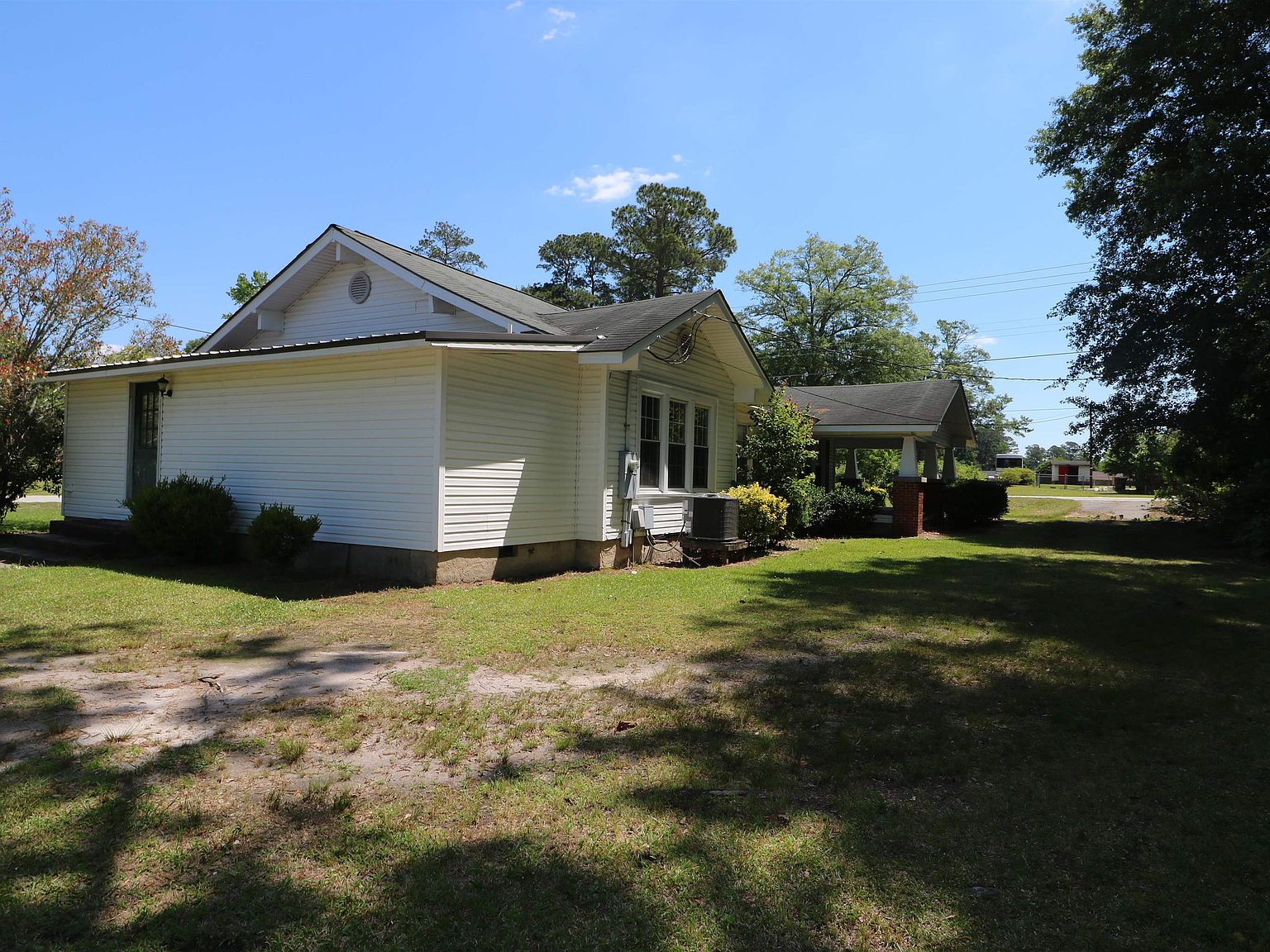 302 S Main St., Lake View, SC 29563
