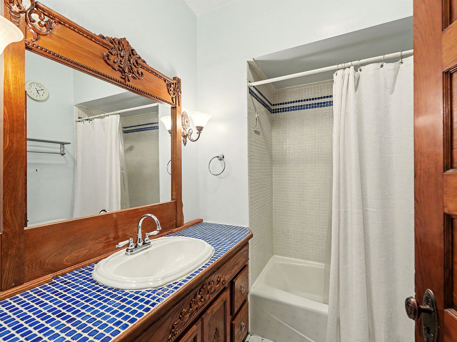 116 E Mill St, Lindsborg, KS 67456