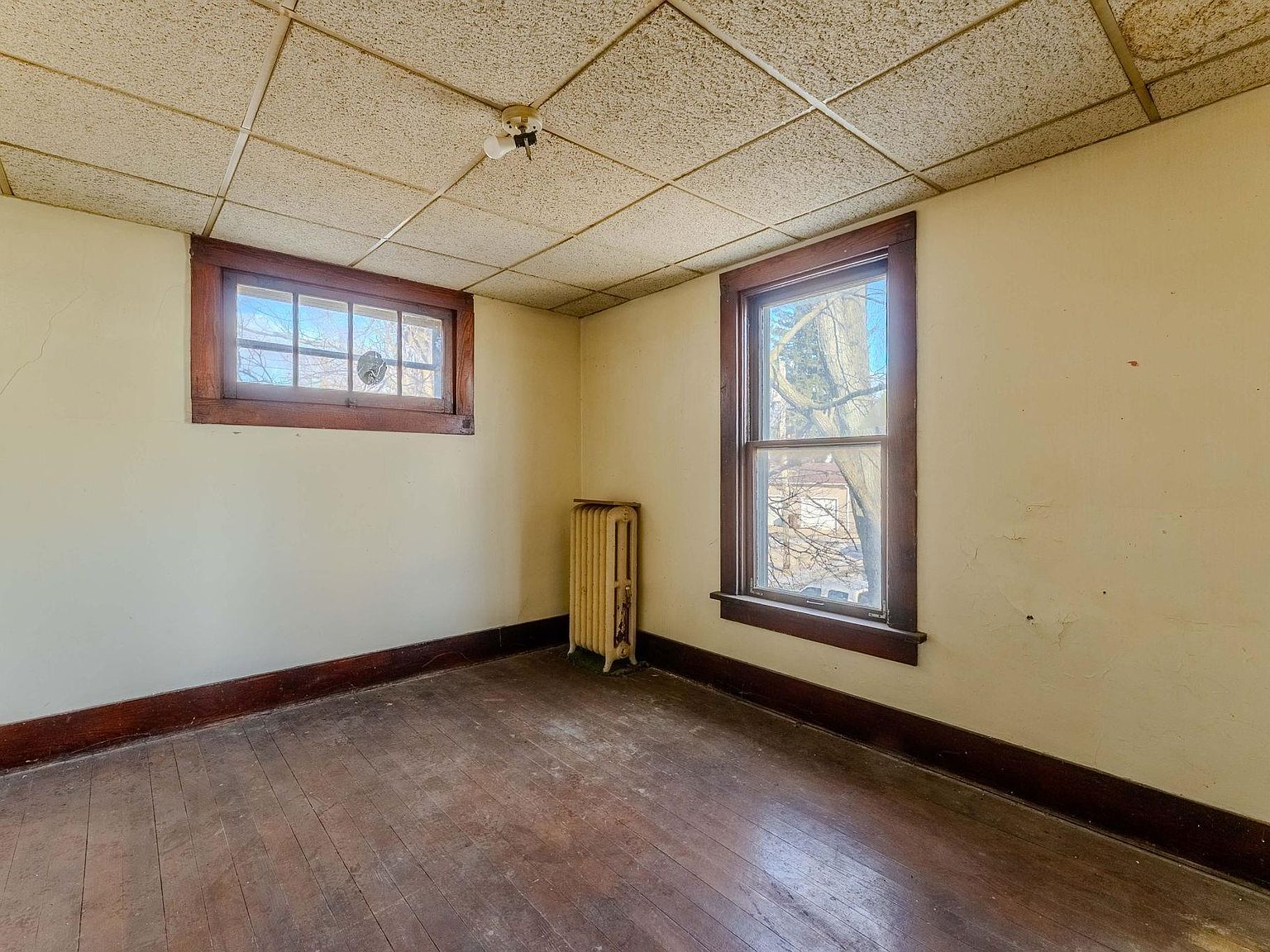 218 E Main St, Wabash, IN 46992