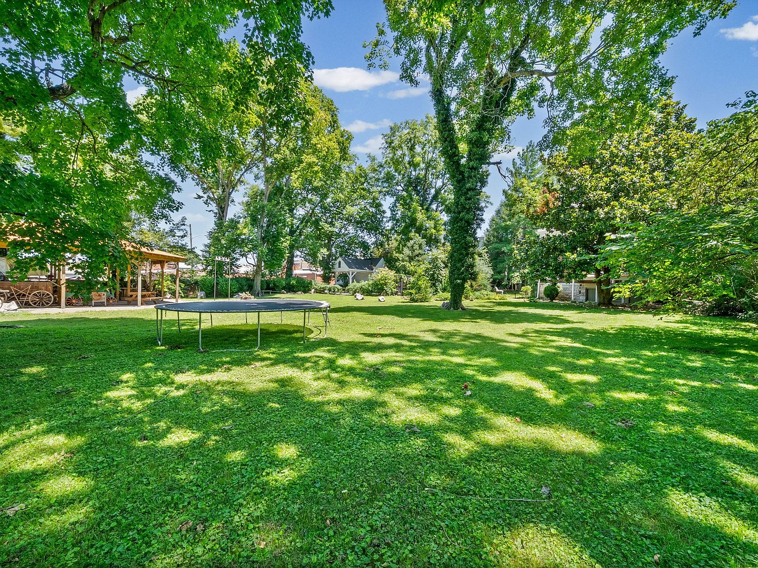 296 S Main St, Russellville, KY 42276