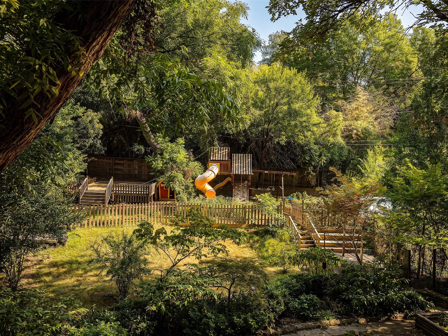 1022 N Montclair Ave, Dallas, TX 75208