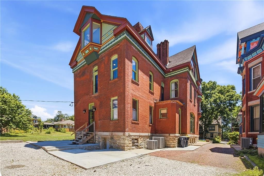 74th image of 1840 Pendleton Ave