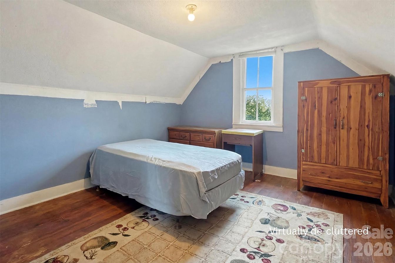 7th image of 387 Beulah Rd