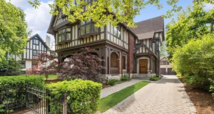 1012 Lake Shore Blvd, Evanston, IL 60202