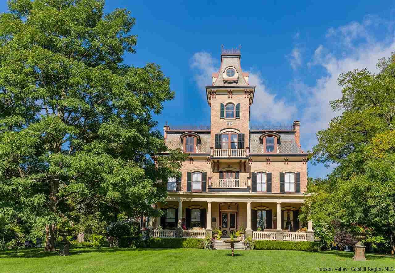 132 Lindsley Ave, Kingston, NY 12401