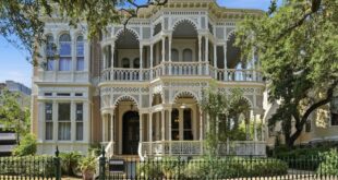 1826 Sealy St, Galveston, TX 77550