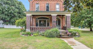 213 W Chicago St, Coldwater, MI 49036