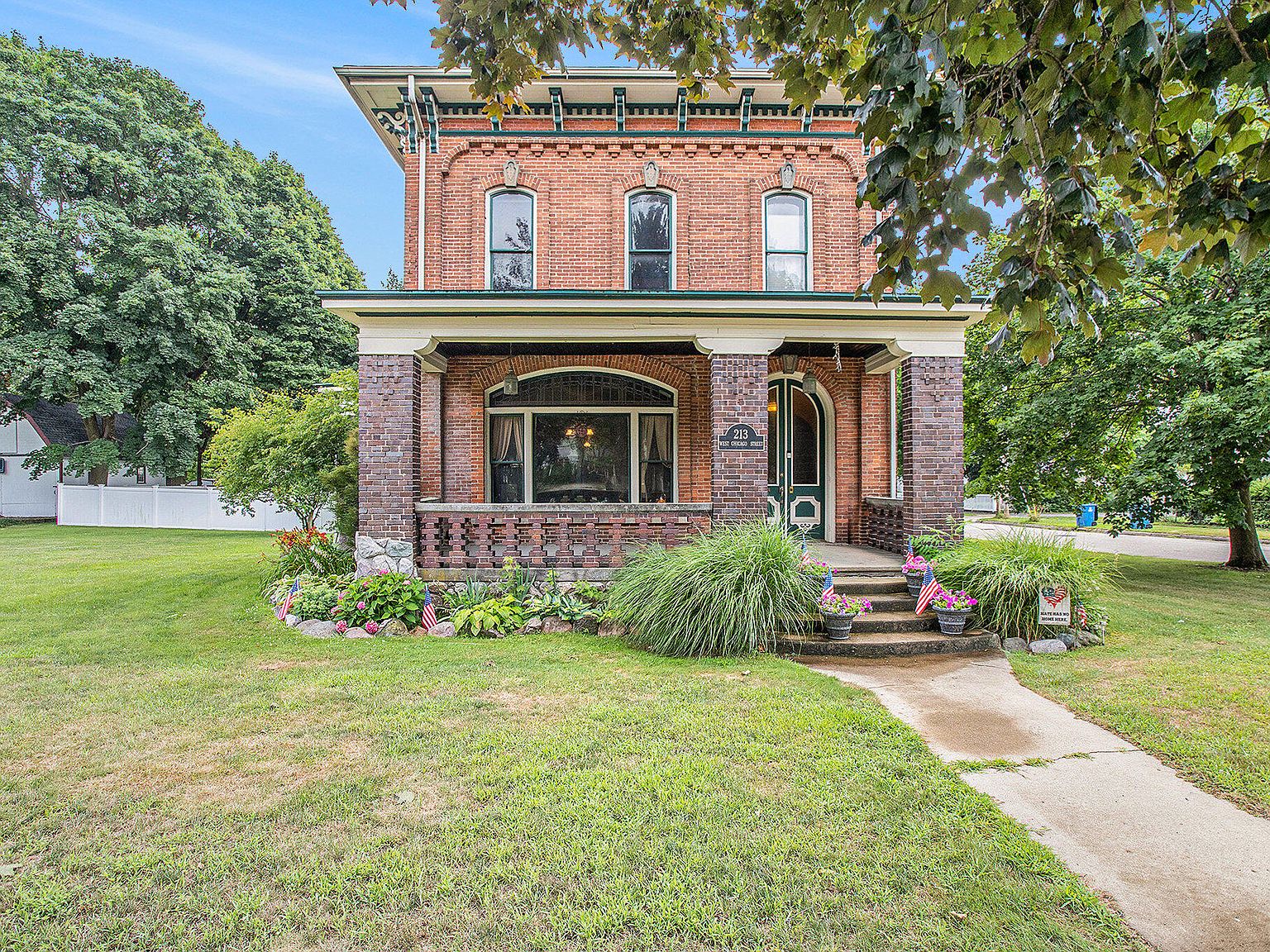001-213-w-chicago-st-coldwater-mi-49036
