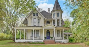 252 Benson St, Hartwell, GA 30643