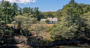 44 Eloise Drive, Westport Island, ME 04578