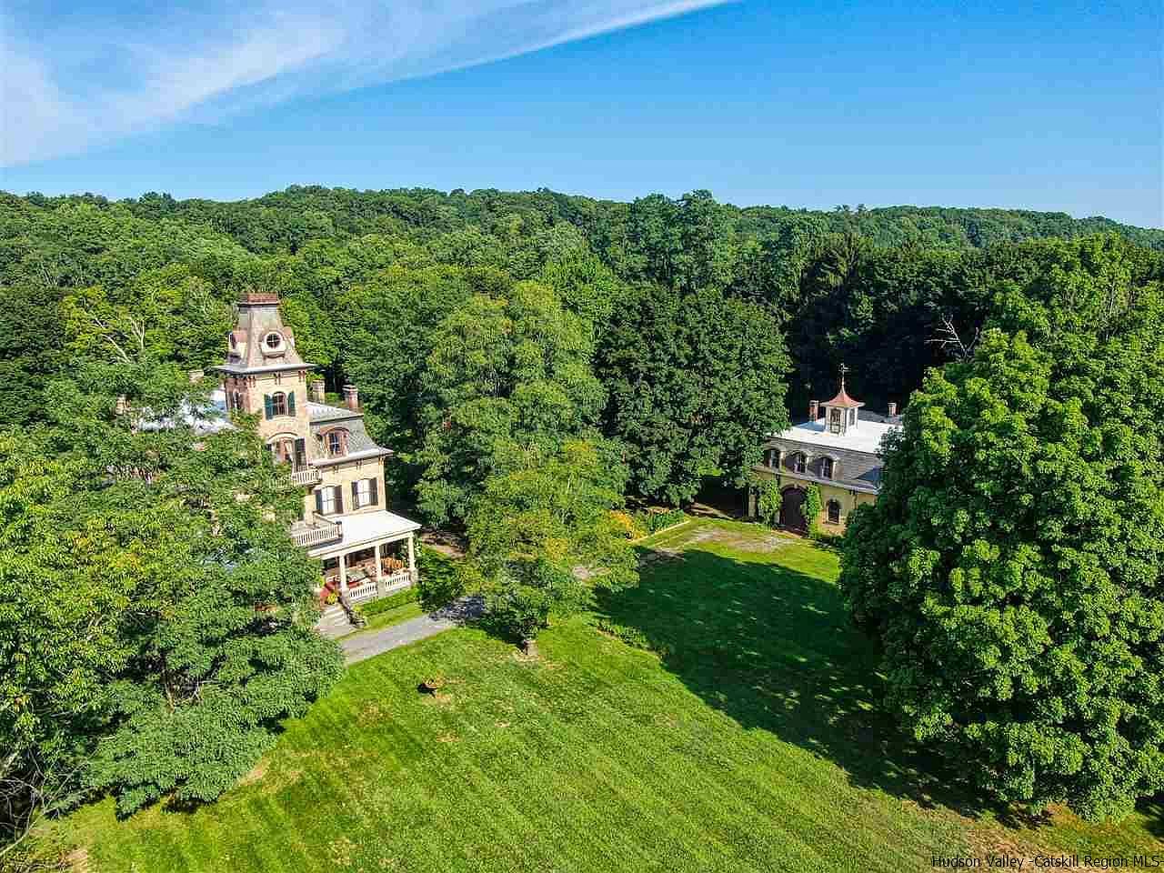 132 Lindsley Ave, Kingston, NY 12401