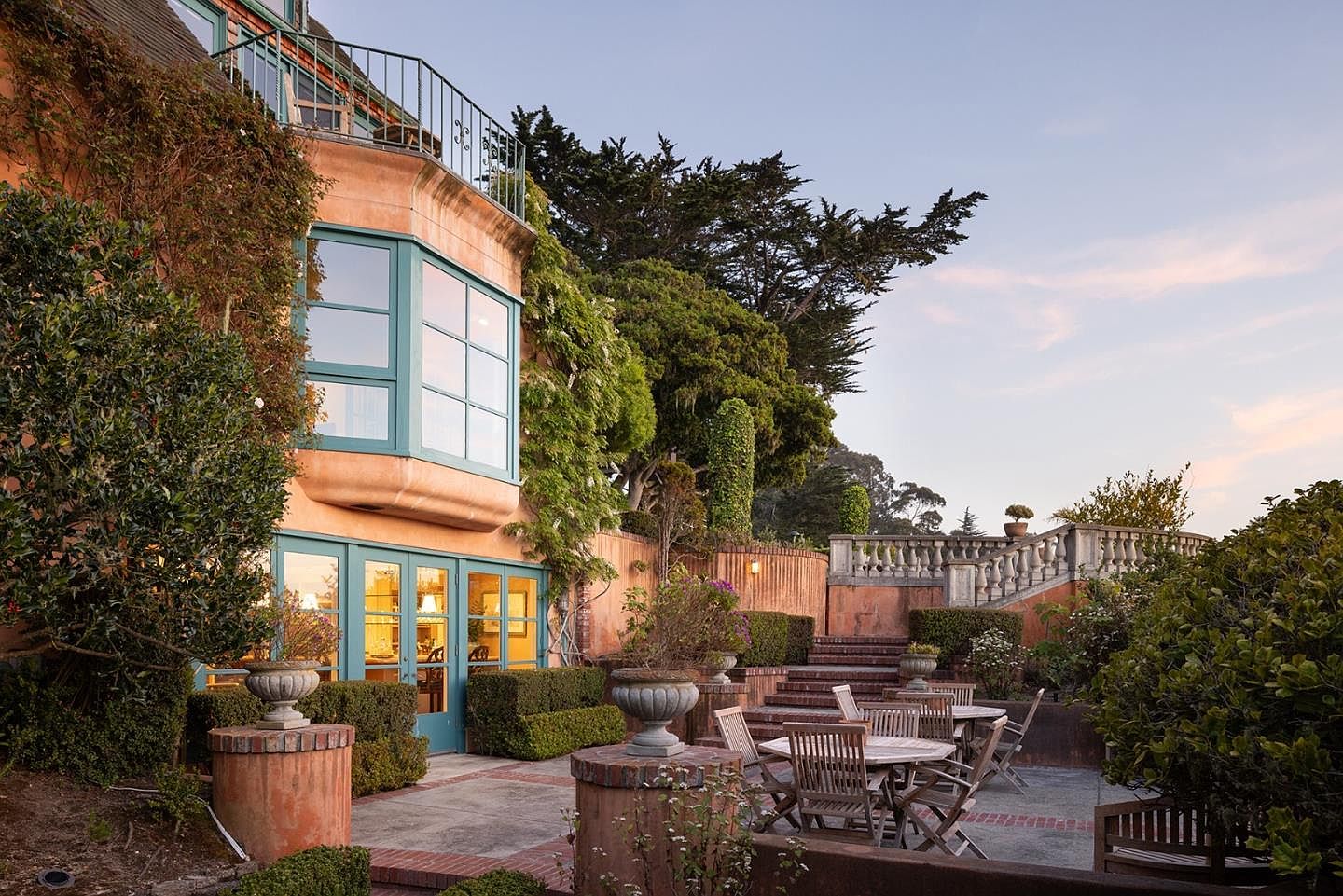 228 Lower Walden Rd, Carmel, CA 93923