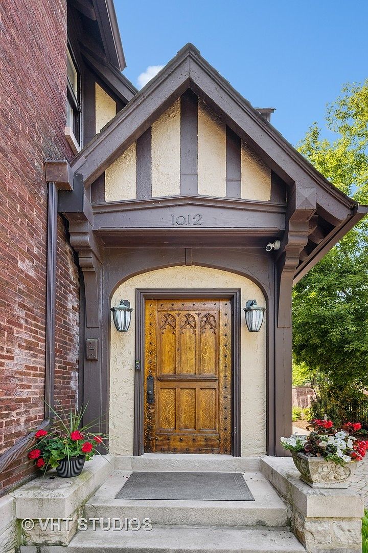 1012 Lake Shore Blvd, Evanston, IL 60202