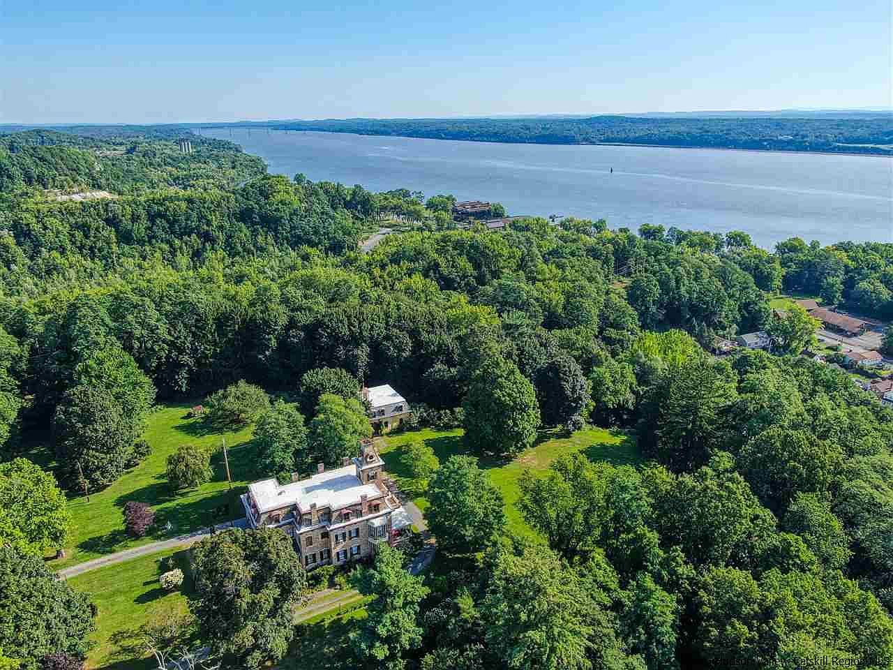 132 Lindsley Ave, Kingston, NY 12401