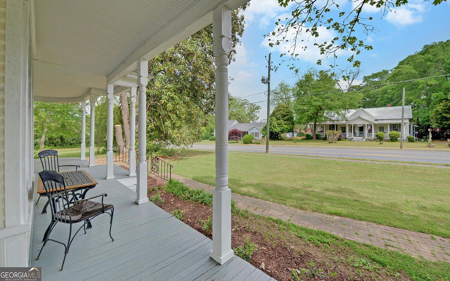 252 Benson St, Hartwell, GA 30643