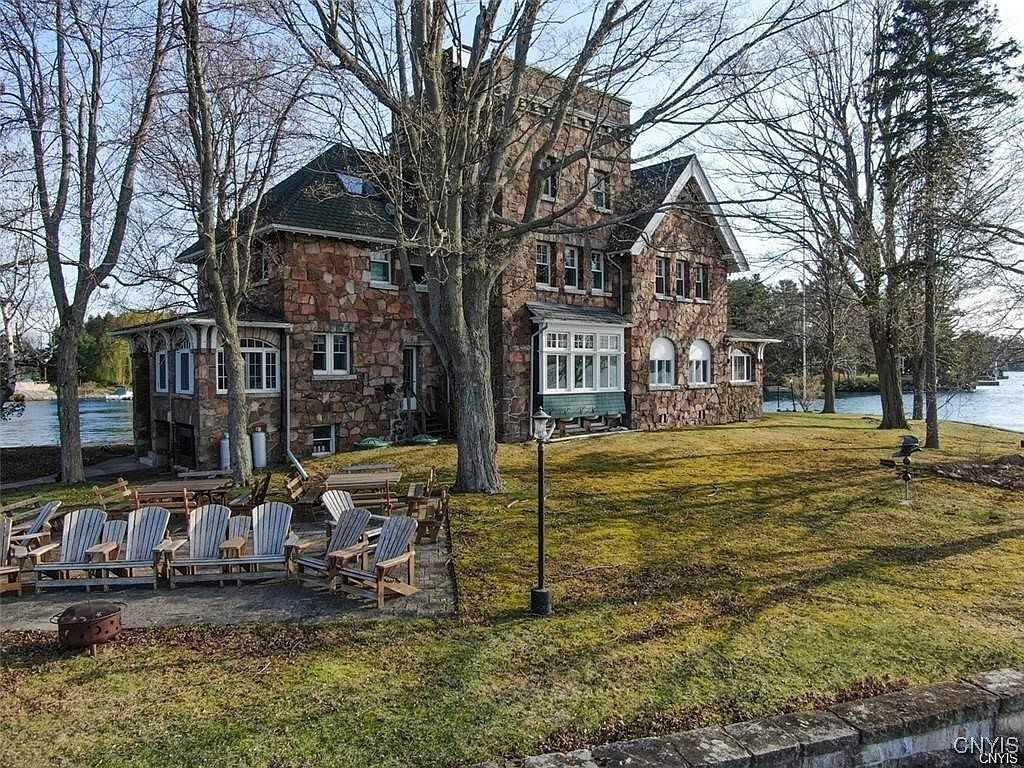45232 Longue Vue Is, Alexandria Bay, NY 13607