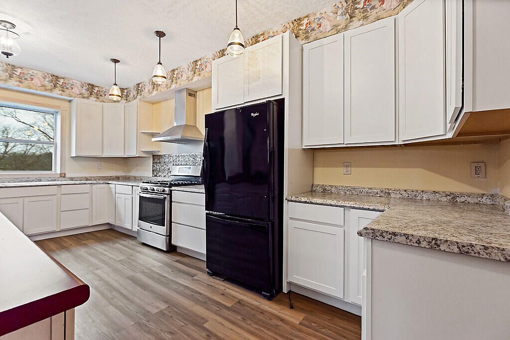 1135 E Pittston Road, Pittston, ME 04345