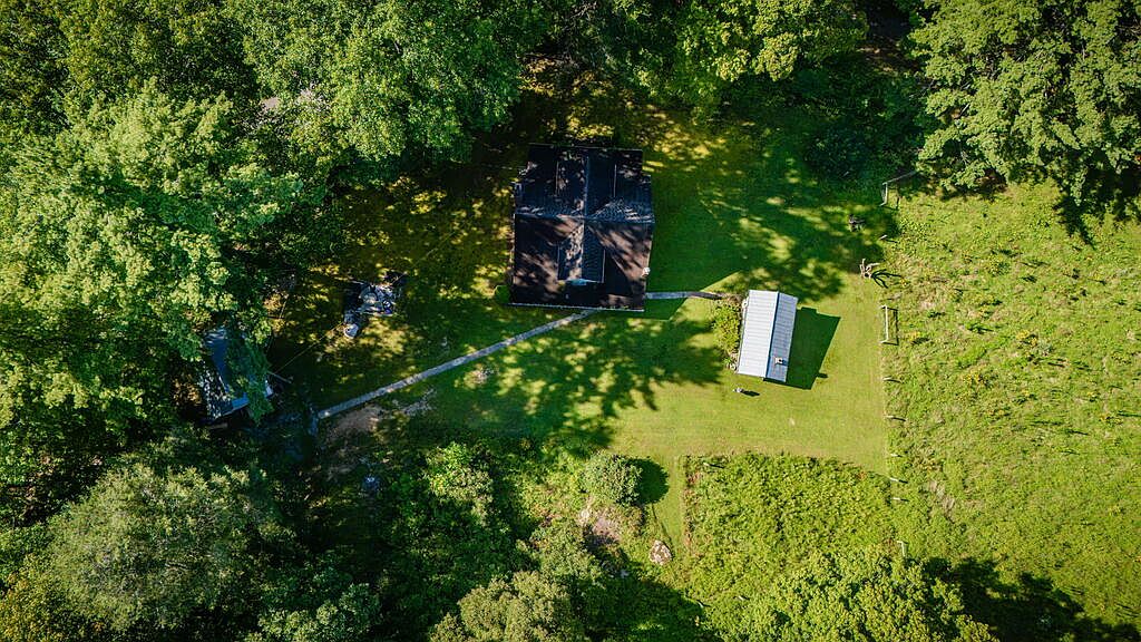 3808 Combs Ridge Rd, Honaker, VA 24260