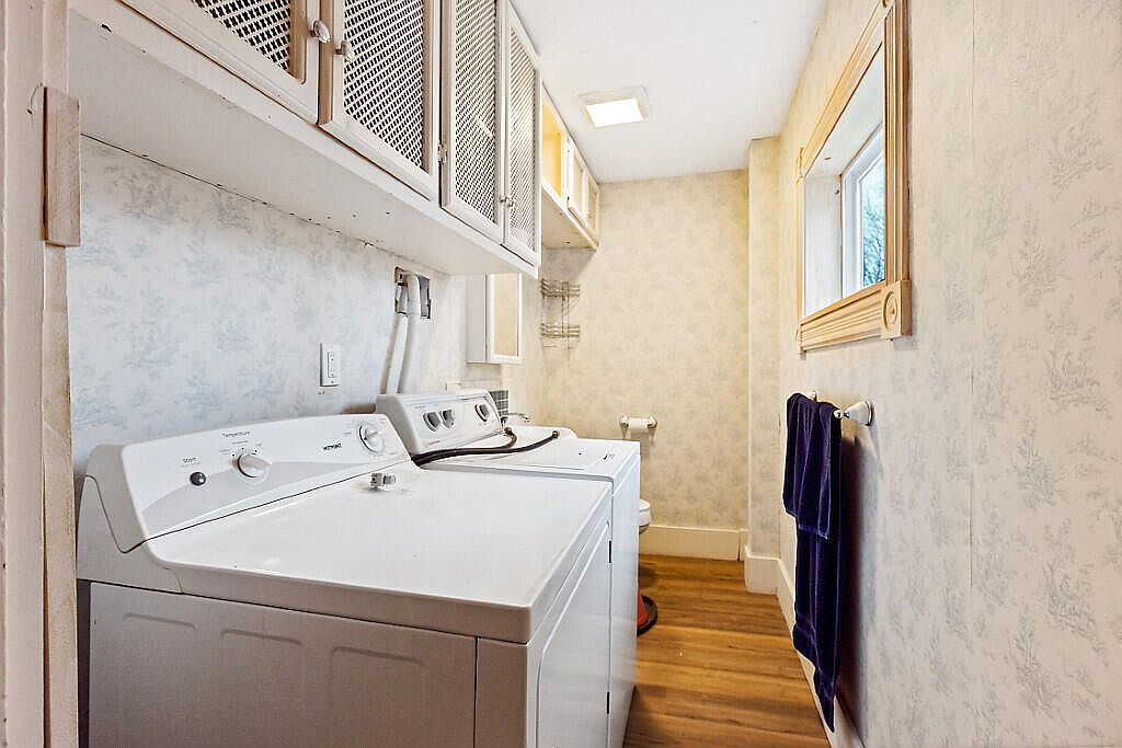 1135 E Pittston Road, Pittston, ME 04345