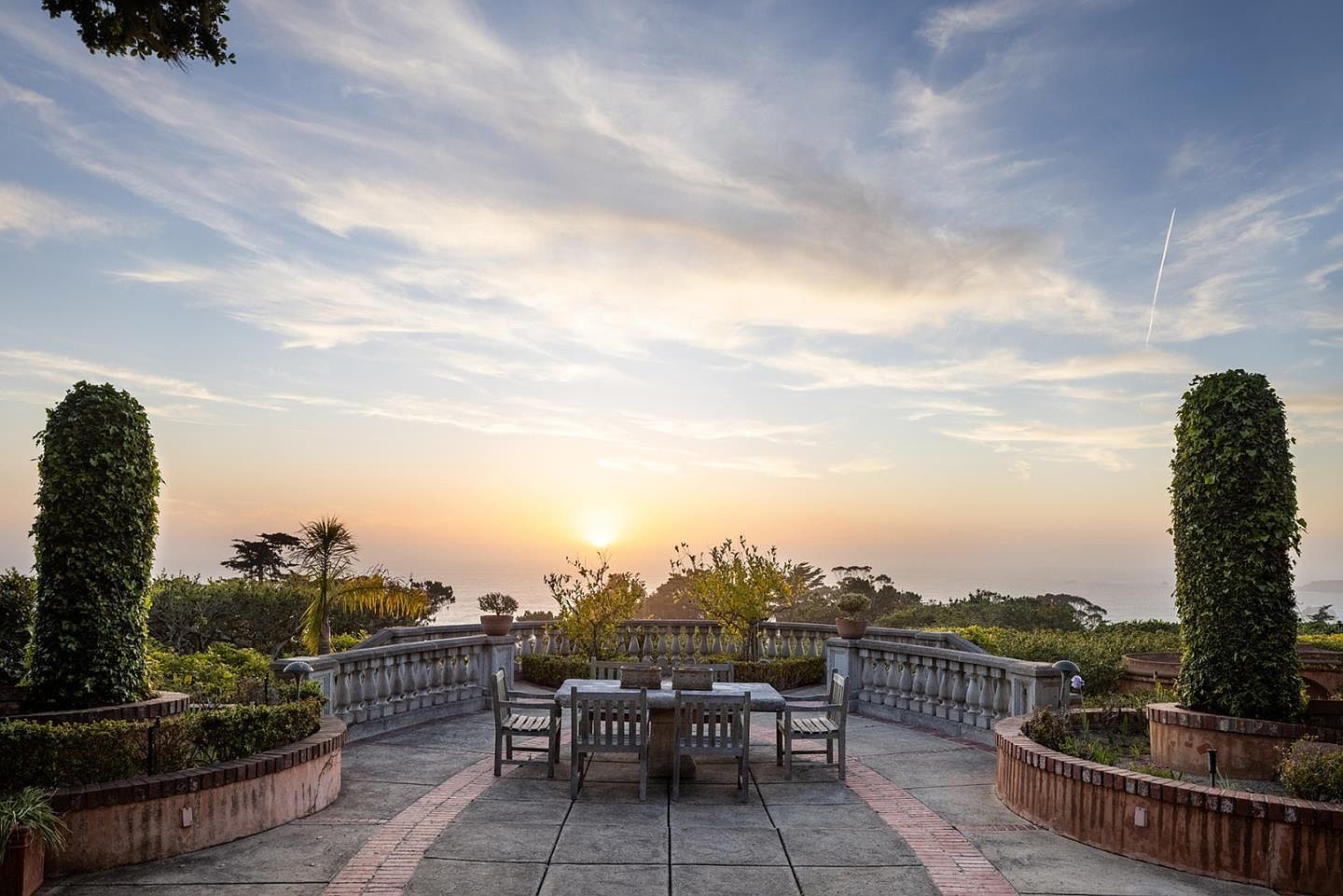 228 Lower Walden Rd, Carmel, CA 93923