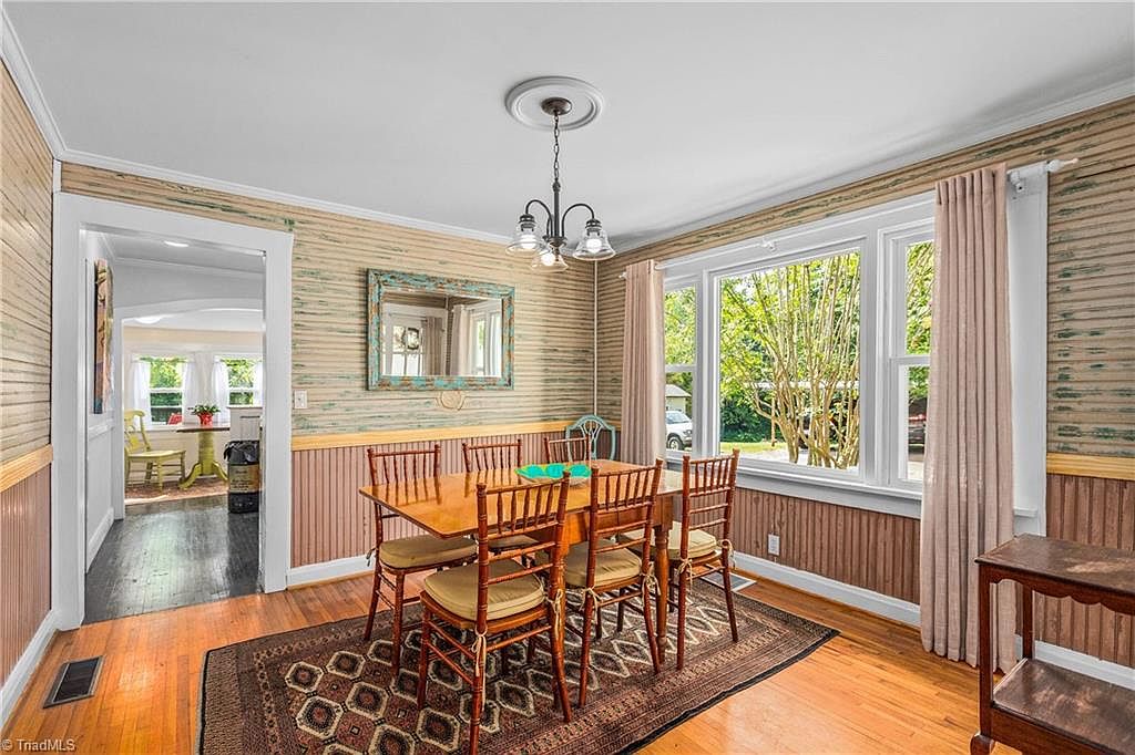 387 Austin Traphill Rd, Elkin, NC 28621