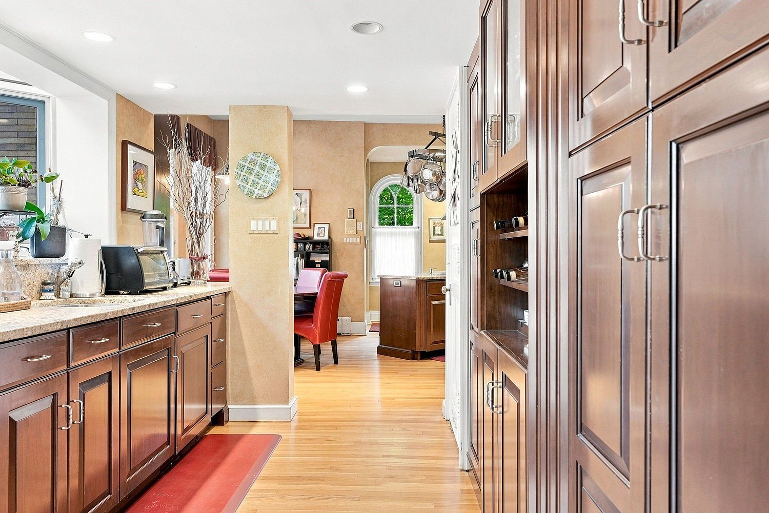 5427 Forbes Ave, Pittsburgh, PA 15217