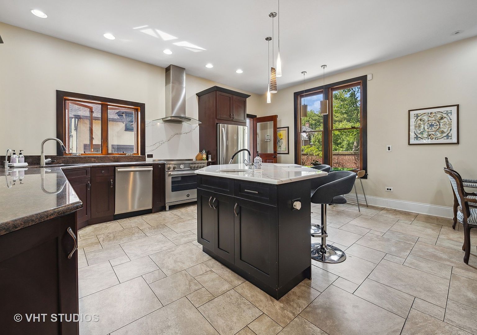 1012 Lake Shore Blvd, Evanston, IL 60202