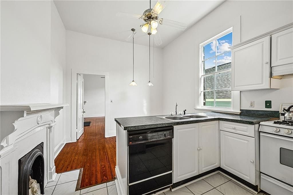 929-31 N Rendon St, New Orleans, LA 70119