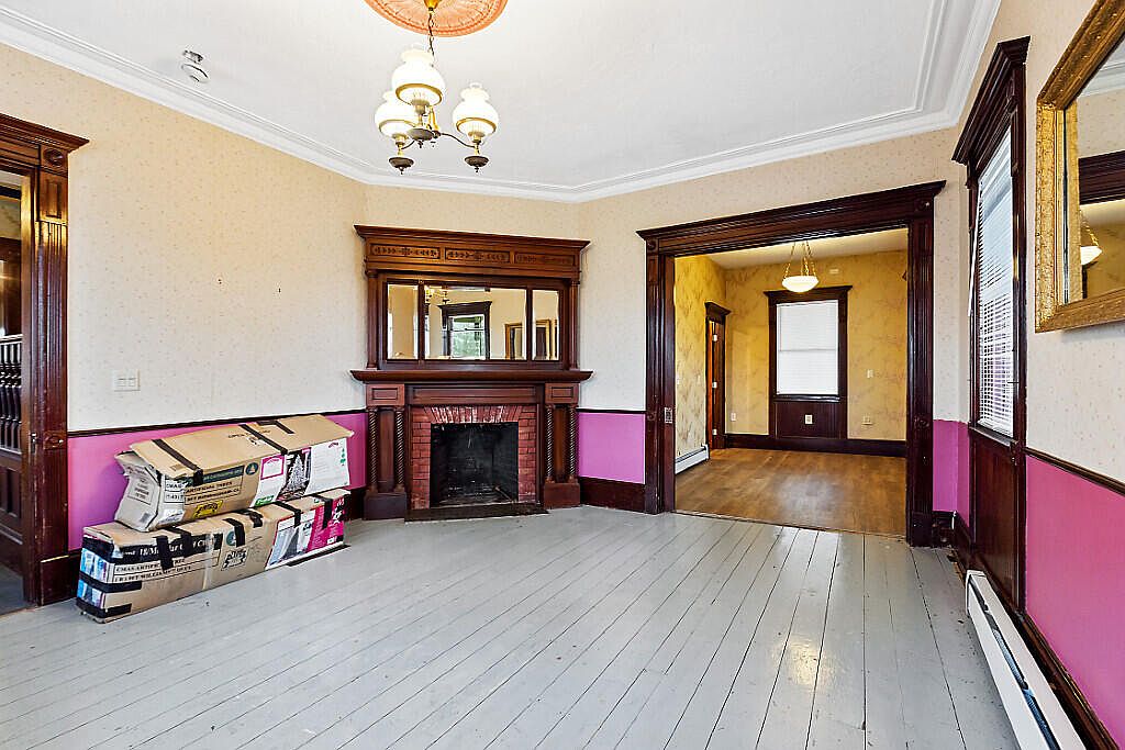1135 E Pittston Road, Pittston, ME 04345