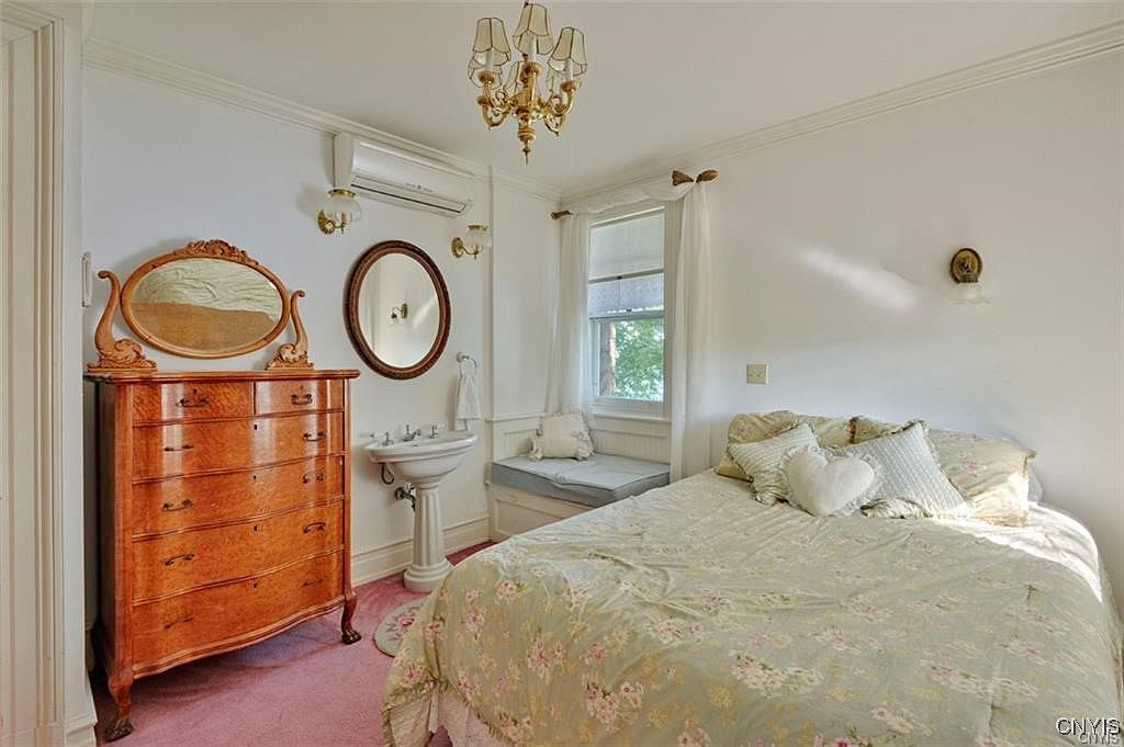 45232 Longue Vue Is, Alexandria Bay, NY 13607