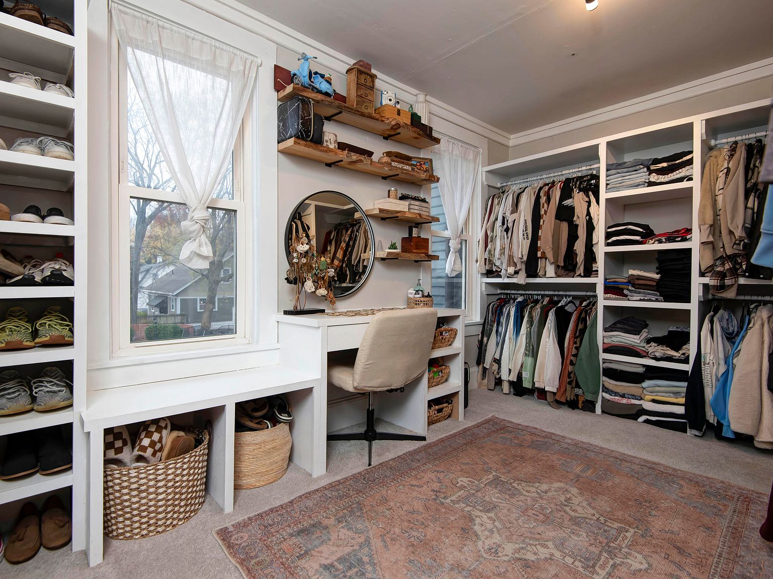 1435 E Walnut Street, Springfield, MO 65802