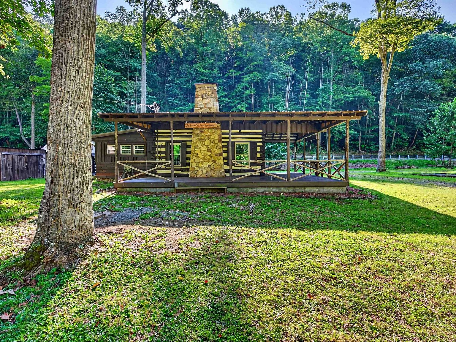 1949 Wolf Creek Hwy, Narrows, VA 24124