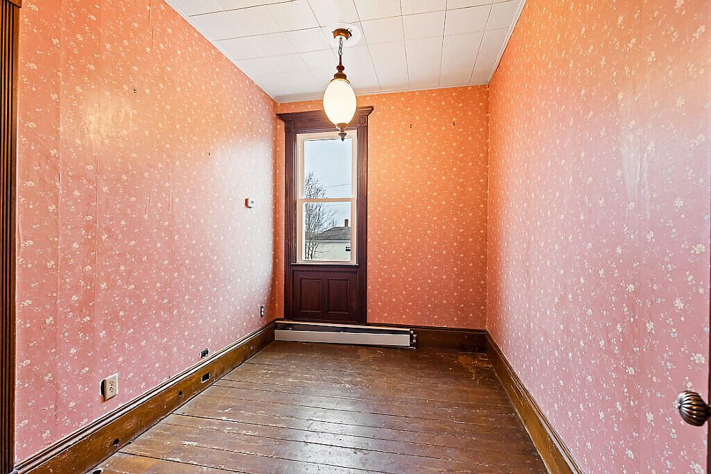 1135 E Pittston Road, Pittston, ME 04345