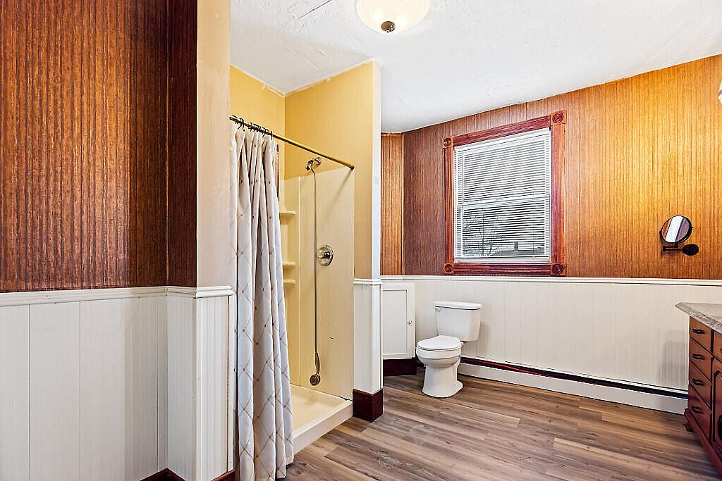 1135 E Pittston Road, Pittston, ME 04345